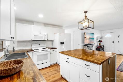 326 W 8th Street Warden WA 98857