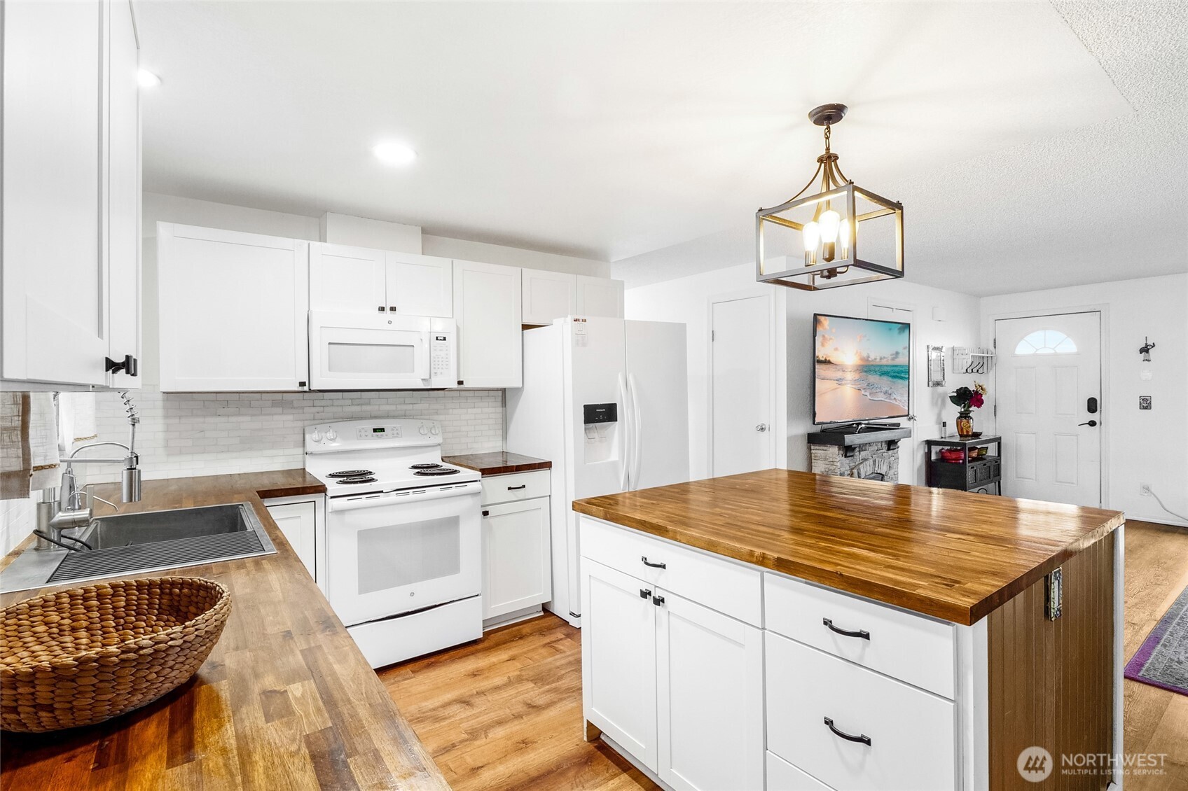 326 W 8th Street Warden WA 98857