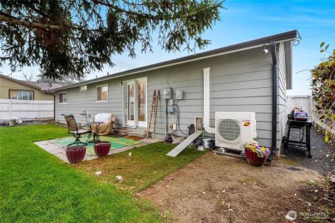 326 W 8th Street Warden WA 98857