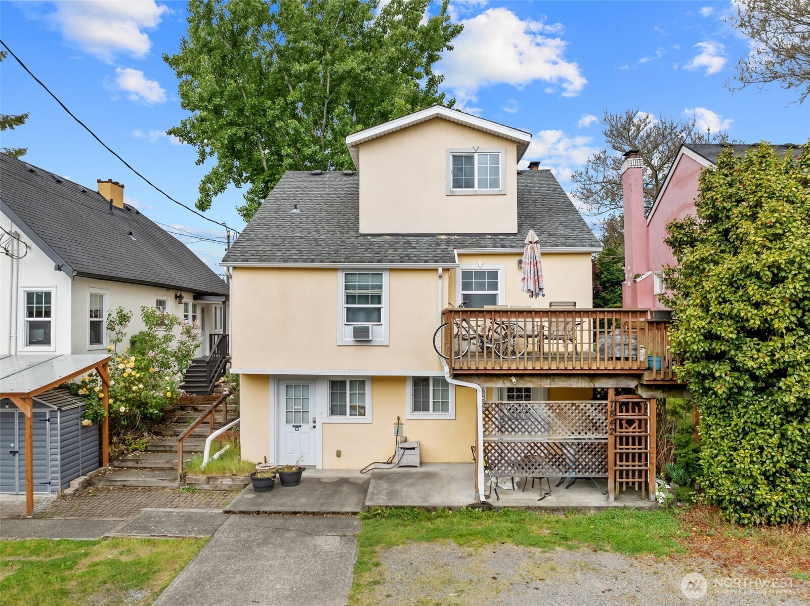 7842 Lake City Way NE Seattle WA 98115