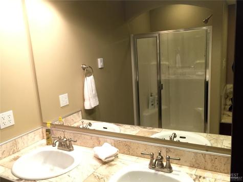 7842 Lake City Way NE Seattle WA 98115