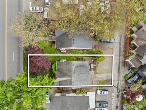 7842 Lake City Way NE Seattle WA 98115