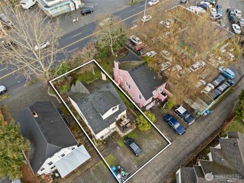 7842 Lake City Way NE Seattle WA 98115