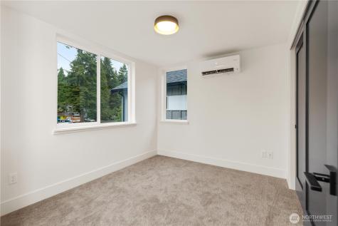 12032 Hiram Place NE Seattle WA 98125