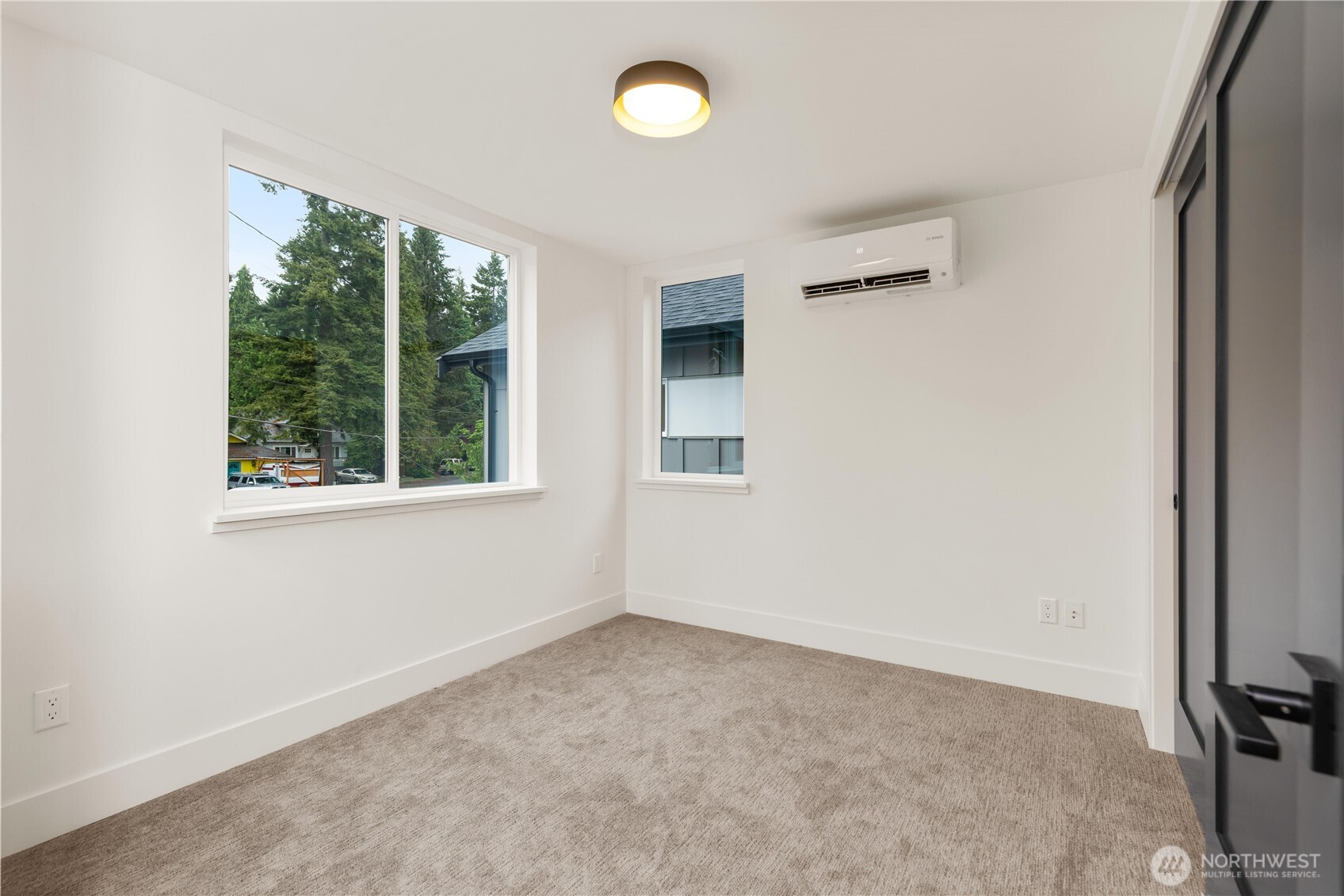 12032 Hiram Place NE Seattle WA 98125