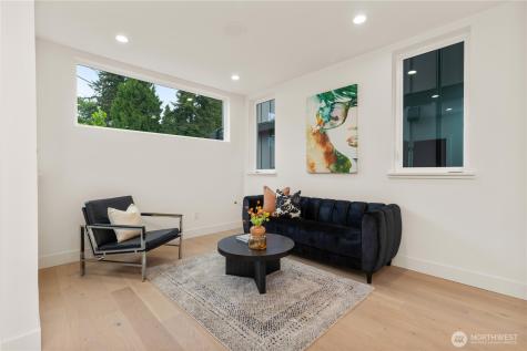 12032 Hiram Place NE Seattle WA 98125