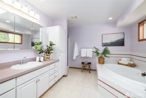 11169 Walker Road Mount Vernon WA 98273