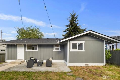 6106 Commercial Avenue Everett WA 98203