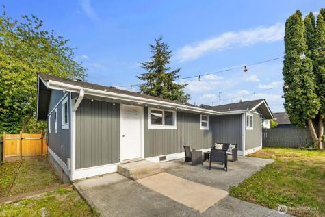 6106 Commercial Avenue Everett WA 98203