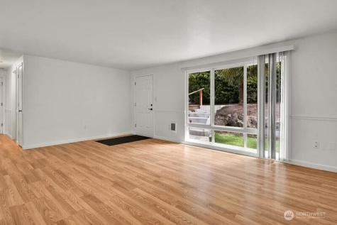 3214 95th Drive SE Lake Stevens WA 98258