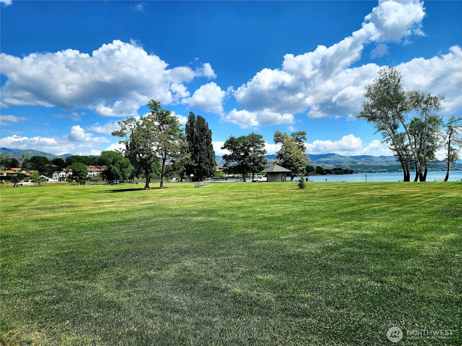 1 Beach 534-o Manson WA 98831