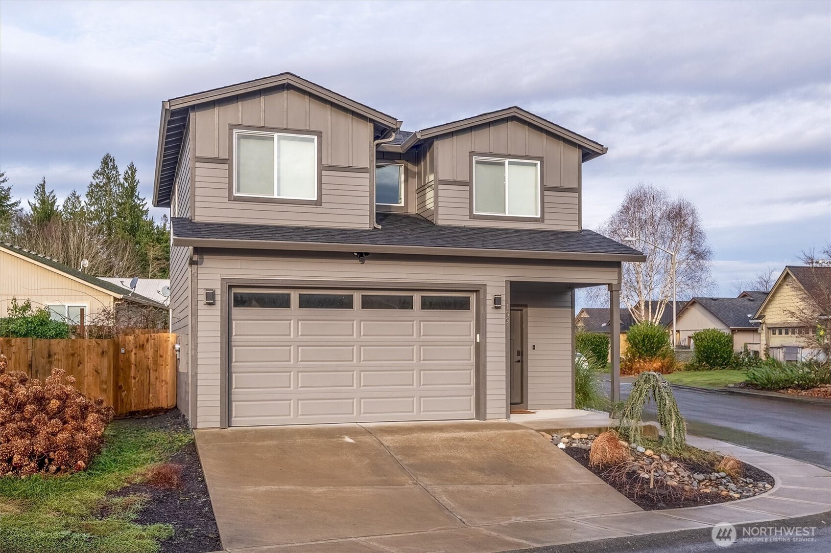 109 Hill Drive Cathlamet WA 98612