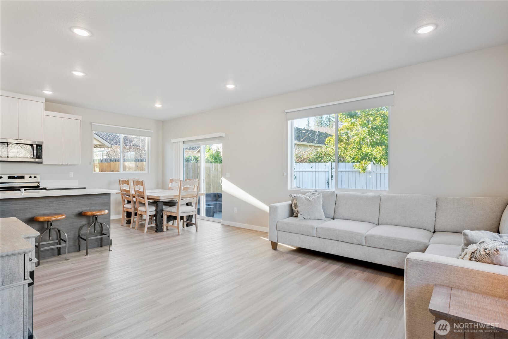 109 Hill Drive Cathlamet WA 98612