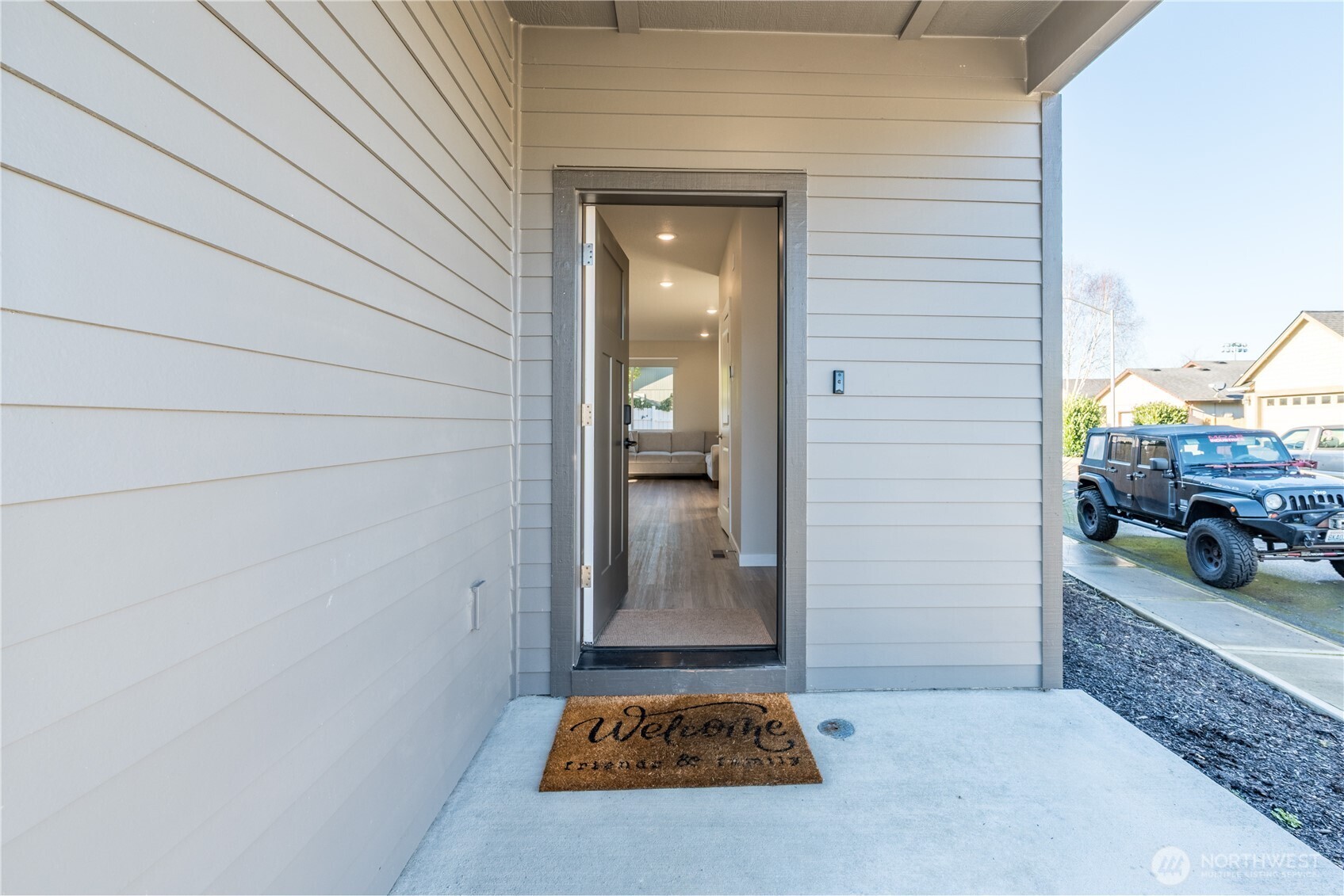 109 Hill Drive Cathlamet WA 98612