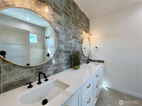 1229 Channel Avenue SW Ocean Shores WA 98569