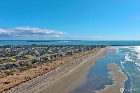 1229 Channel Avenue SW Ocean Shores WA 98569