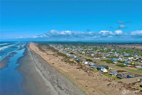 1229 Channel Avenue SW Ocean Shores WA 98569