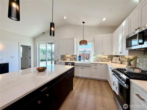 1229 Channel Avenue SW Ocean Shores WA 98569