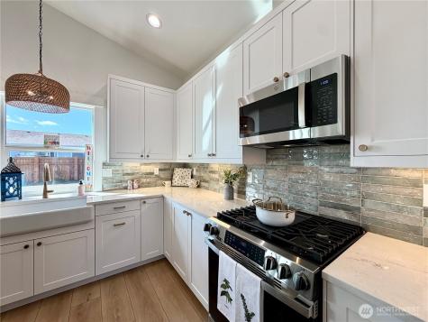 1229 Channel Avenue SW Ocean Shores WA 98569