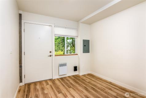 3855 21st Avenue SW Seattle WA 98106
