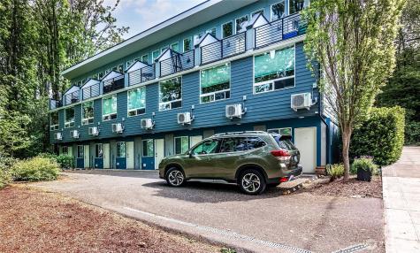 3855 21st Avenue SW Seattle WA 98106