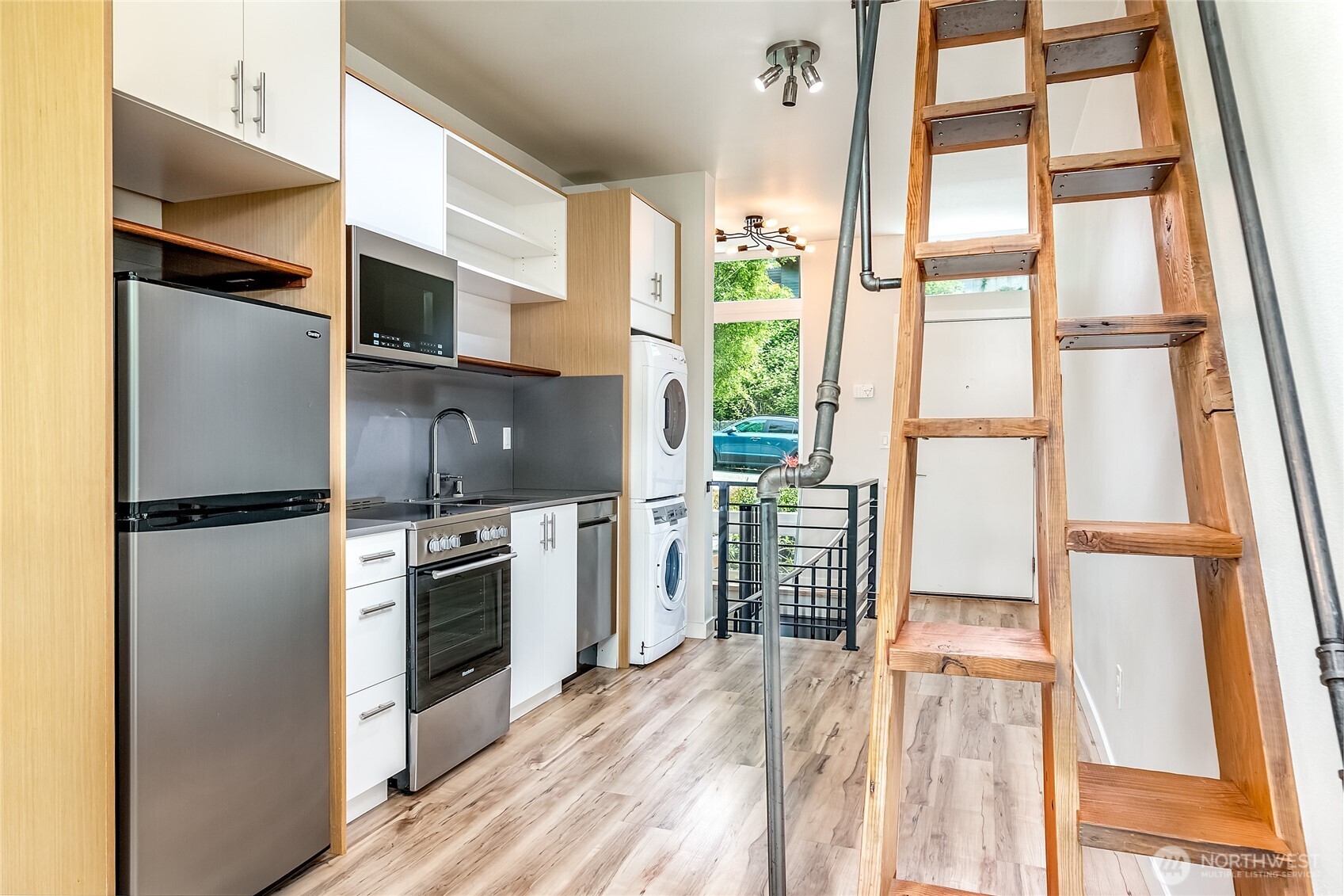 3855 21st Avenue SW Seattle WA 98106