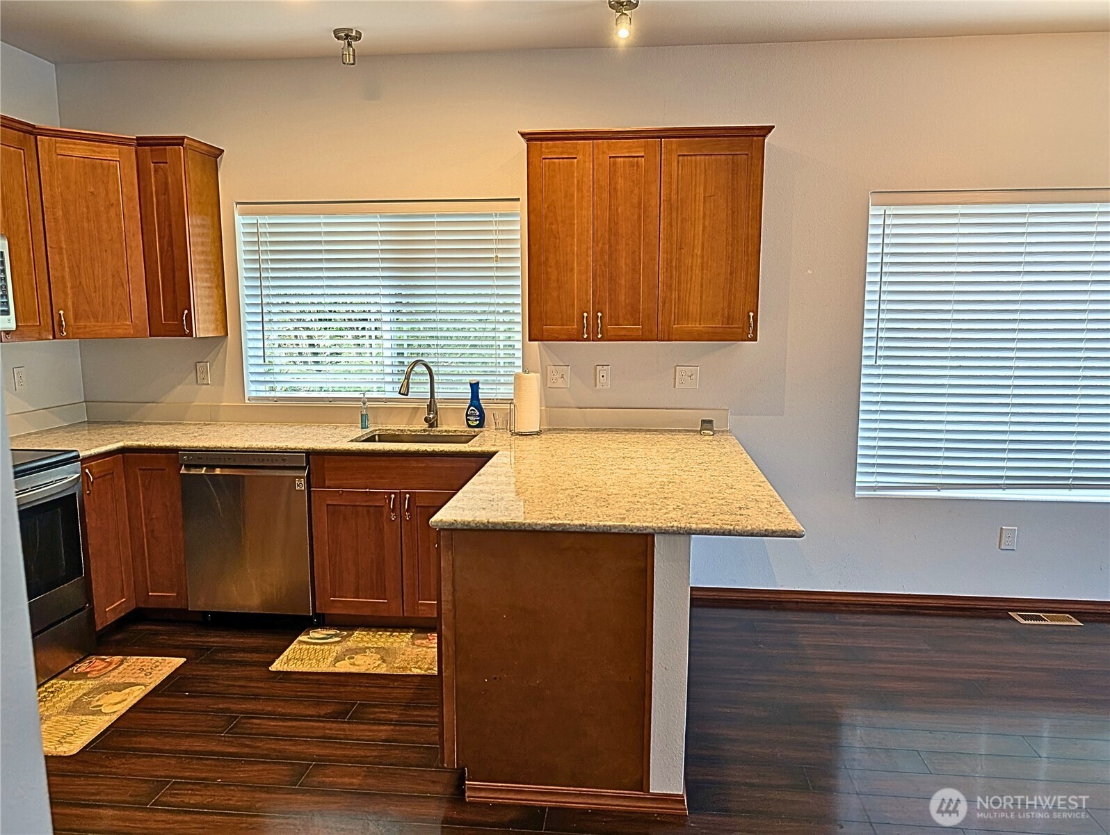 258 N Razor Clam Drive SW Ocean Shores WA 98569