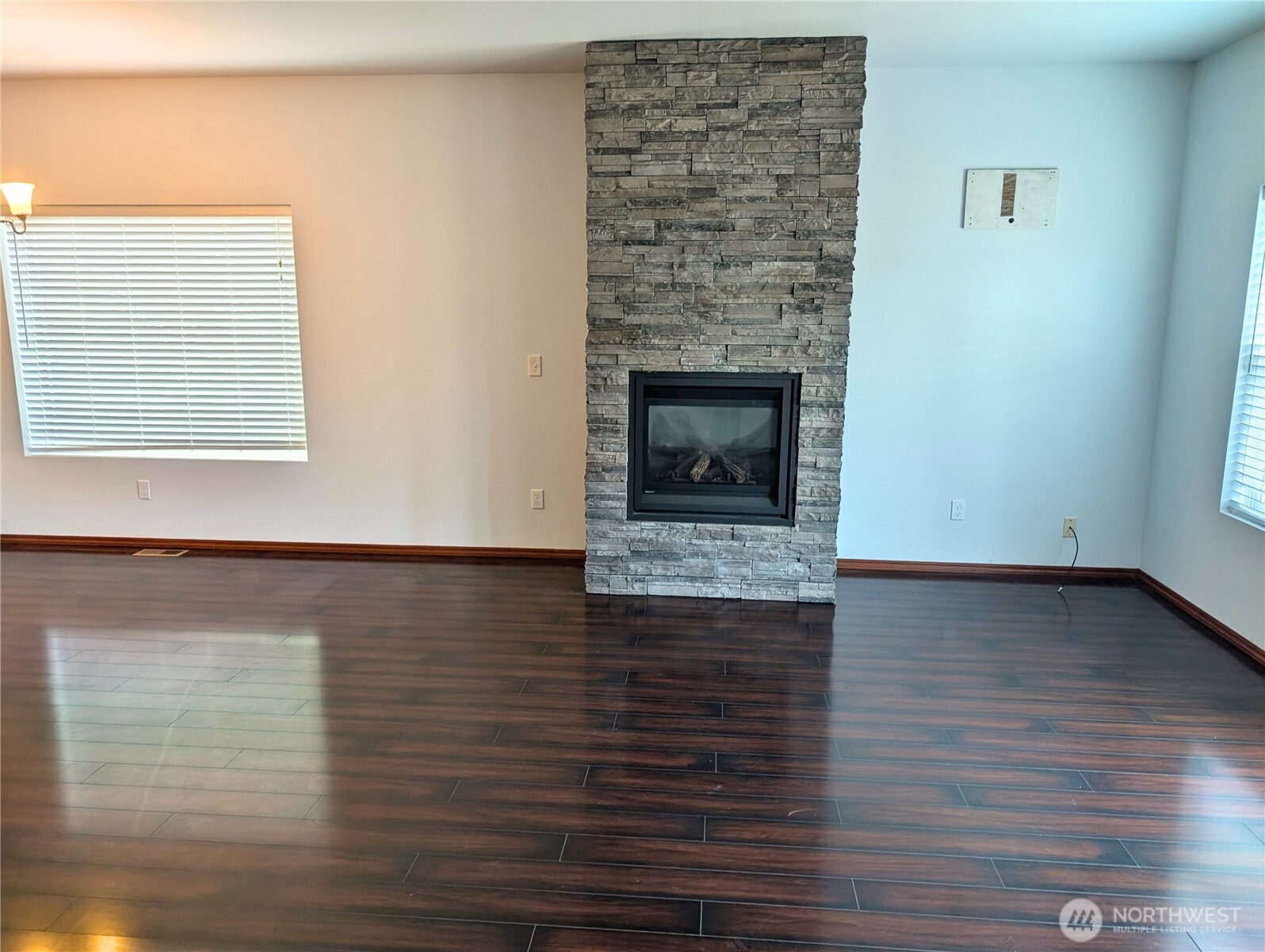 258 N Razor Clam Drive SW Ocean Shores WA 98569