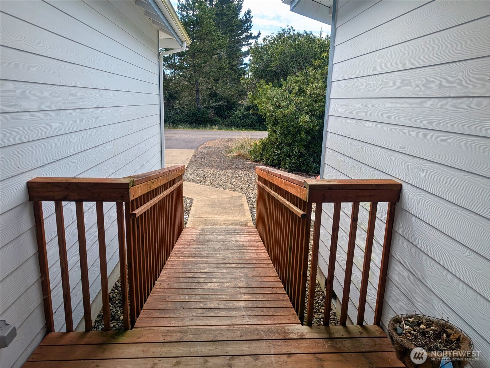 258 N Razor Clam Drive SW Ocean Shores WA 98569