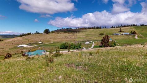 142 Fletcher Road Oroville WA 98844