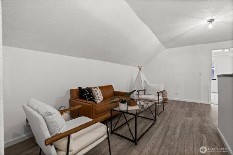 3333 Creek View Court SE Port Orchard WA 98366