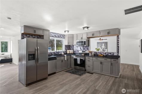 3333 Creek View Court SE Port Orchard WA 98366