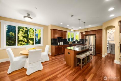 18638 92nd Avenue NE Bothell WA 98011