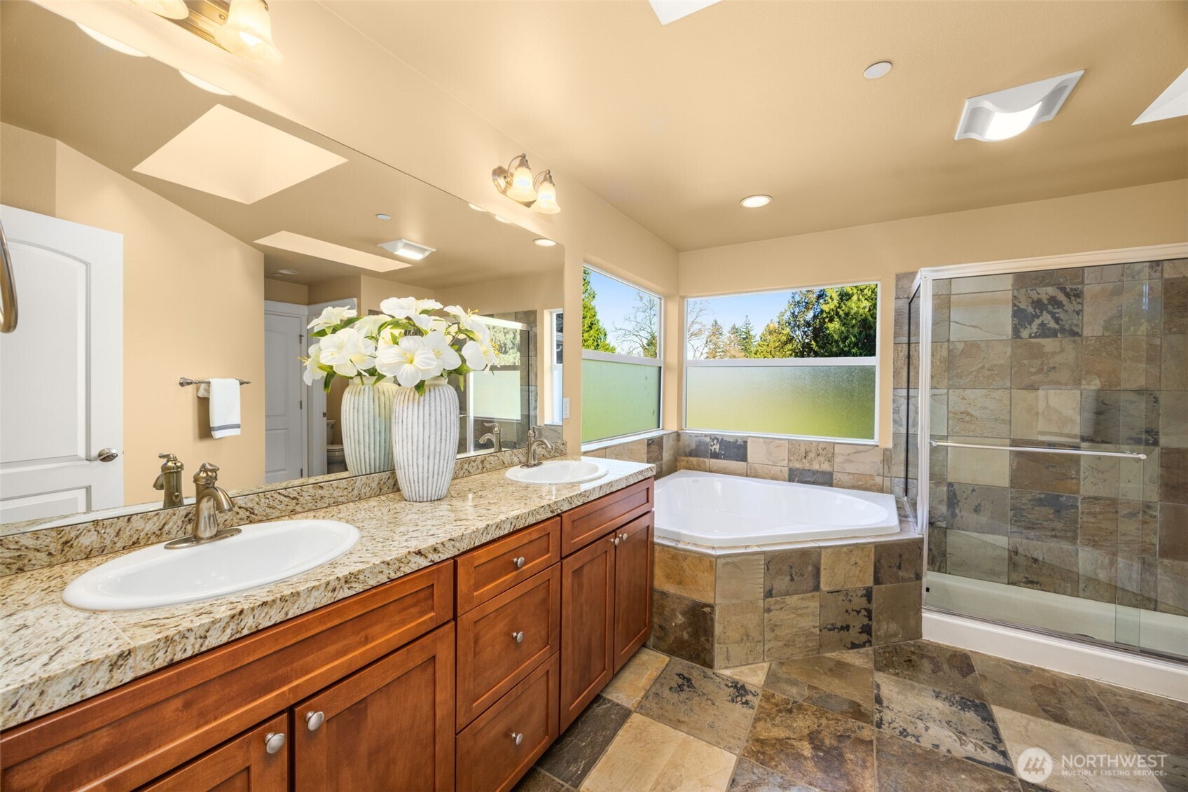 18638 92nd Avenue NE Bothell WA 98011
