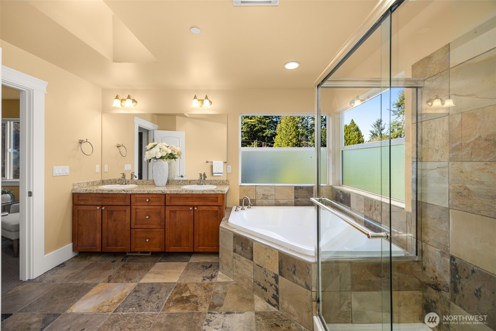 18638 92nd Avenue NE Bothell WA 98011