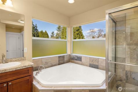 18638 92nd Avenue NE Bothell WA 98011