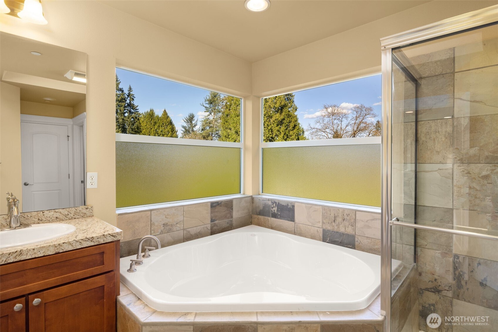 18638 92nd Avenue NE Bothell WA 98011