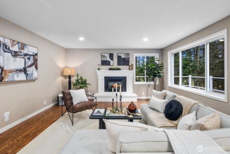 904 187th Place SW Lynnwood WA 98036
