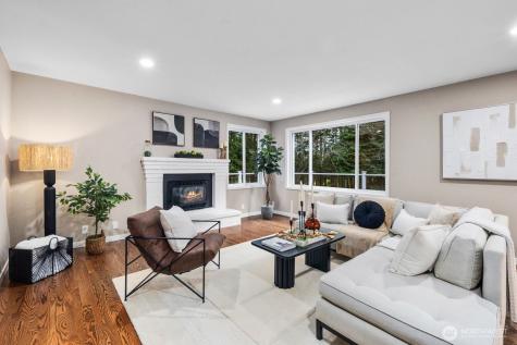 904 187th Place SW Lynnwood WA 98036