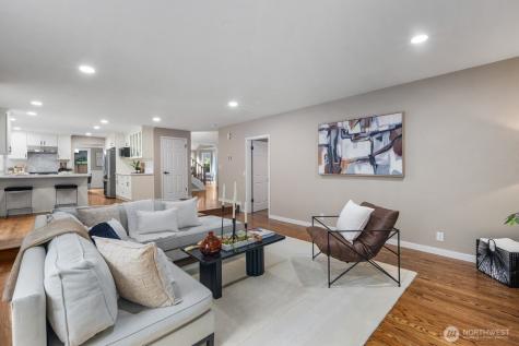 904 187th Place SW Lynnwood WA 98036