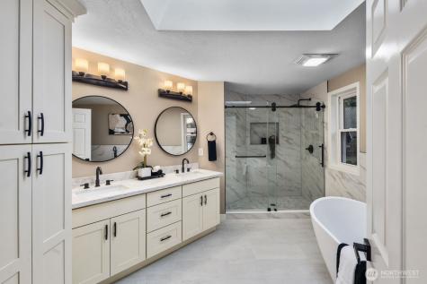 904 187th Place SW Lynnwood WA 98036