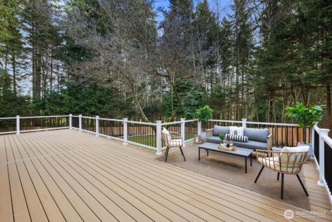 904 187th Place SW Lynnwood WA 98036