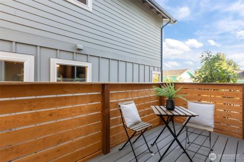 7350 22nd Avenue NW Seattle WA 98117
