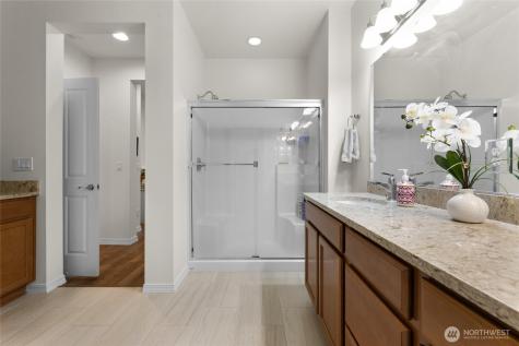 22701 SE 237th Place Maple Valley WA 98038