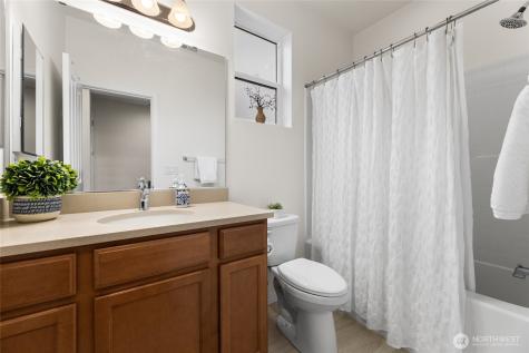 22701 SE 237th Place Maple Valley WA 98038