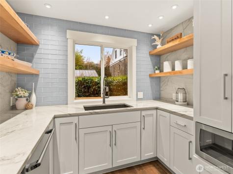 11642 Roseberg Avenue S Burien WA 98168
