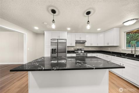 6834 S Huson Street Tacoma WA 98409