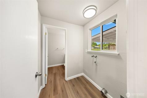 6834 S Huson Street Tacoma WA 98409