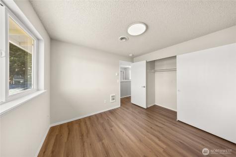 6834 S Huson Street Tacoma WA 98409