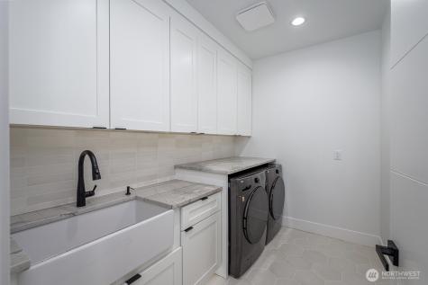 1405 W Lakeside Drive Moses Lake WA 98837